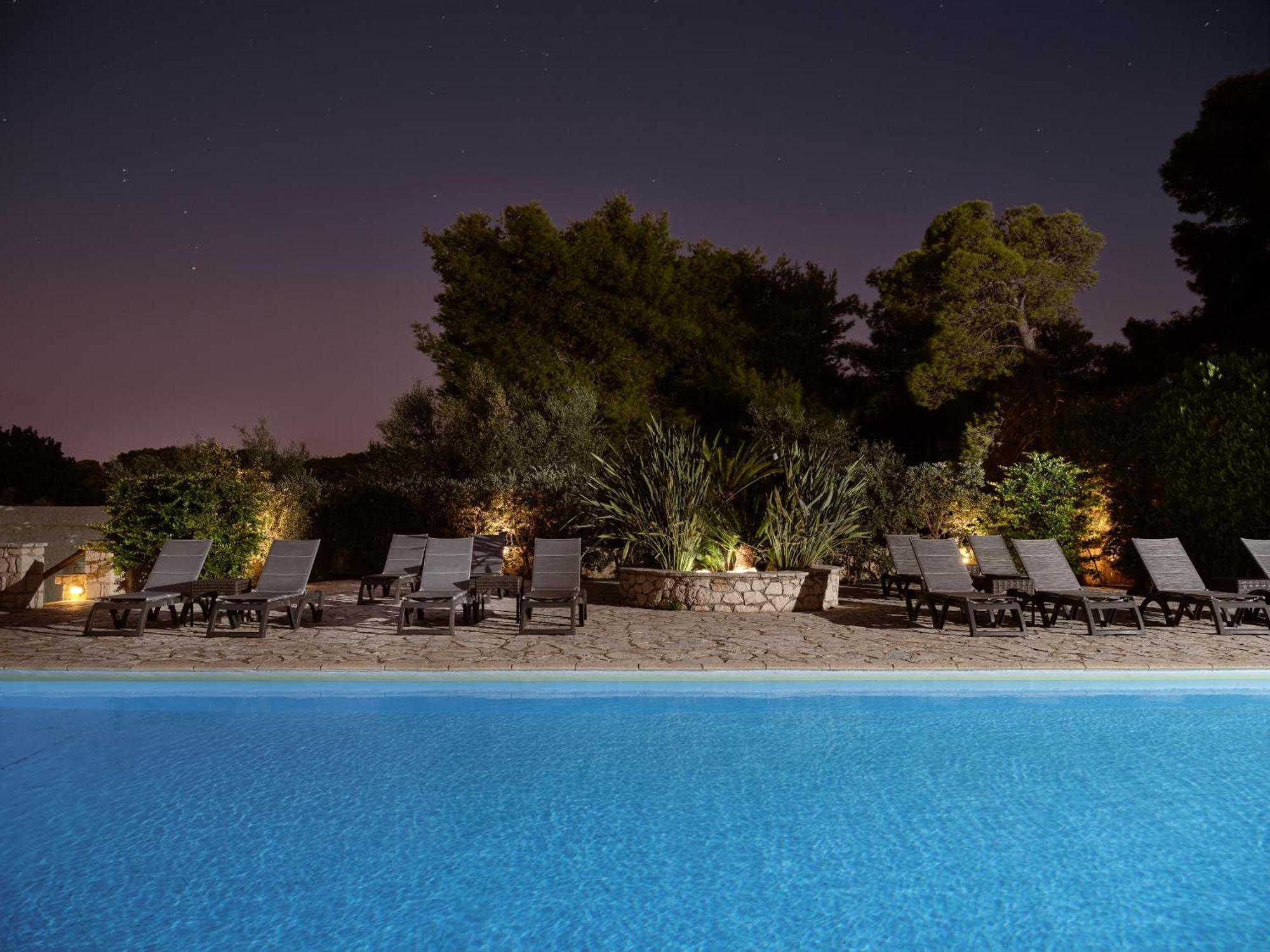 Aquarius Hotel Vasilikos  Bagian luar foto
