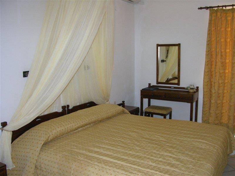 Aquarius Hotel Vasilikos  Bagian luar foto